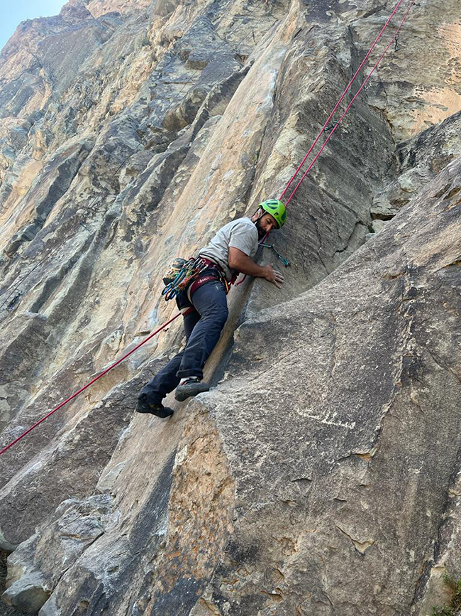 برنامه سنگنوردی -14010604 - 1