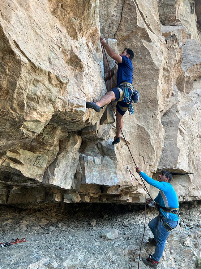 برنامه سنگنوردی -14010604 - 4